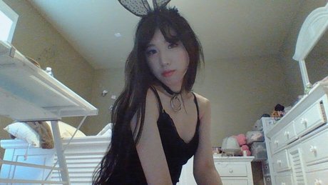 Sailor Esther nudes model pic