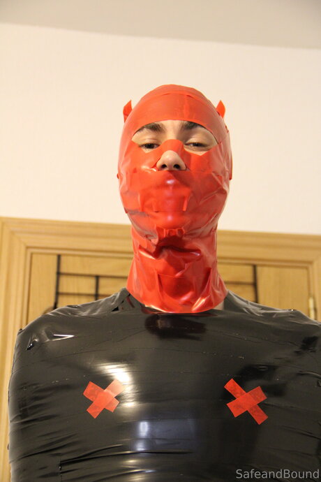 Safe and Bound joli modèle archive