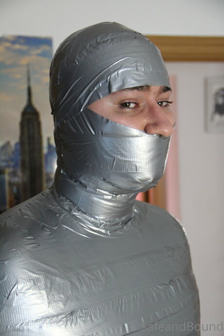 Safe and Bound modèle sympa collection