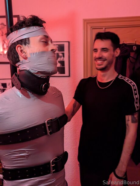 Safe and Bound modèle gratuit galerie