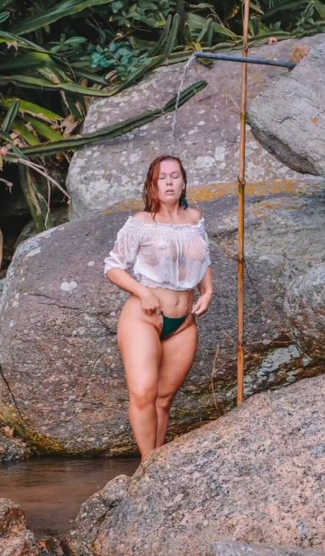 Nanda Lima star naked pics