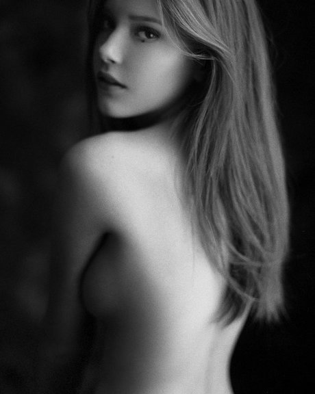 Katya Sitak actrice pornographique galerie