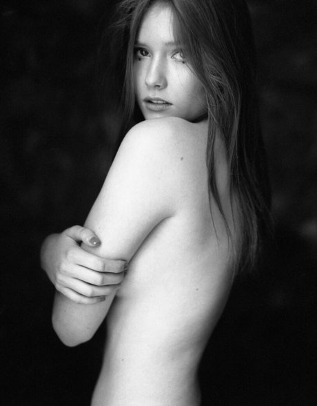 Katya Sitak étoile sexy galerie