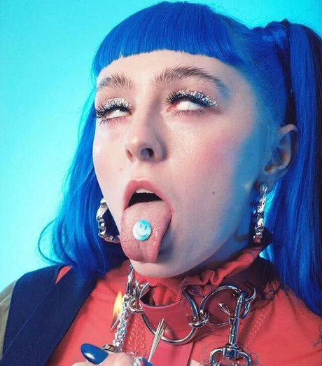 Ashnikko estrella porno bonita foto