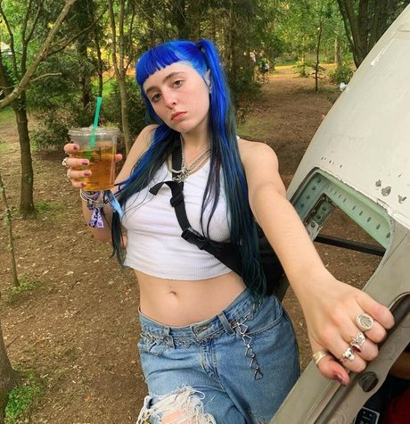 Ashnikko estrella pornografica galería