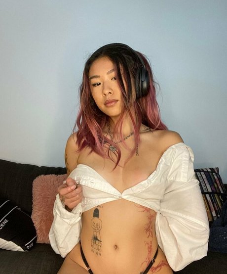 skylarskywalker00 modelo libre imagen