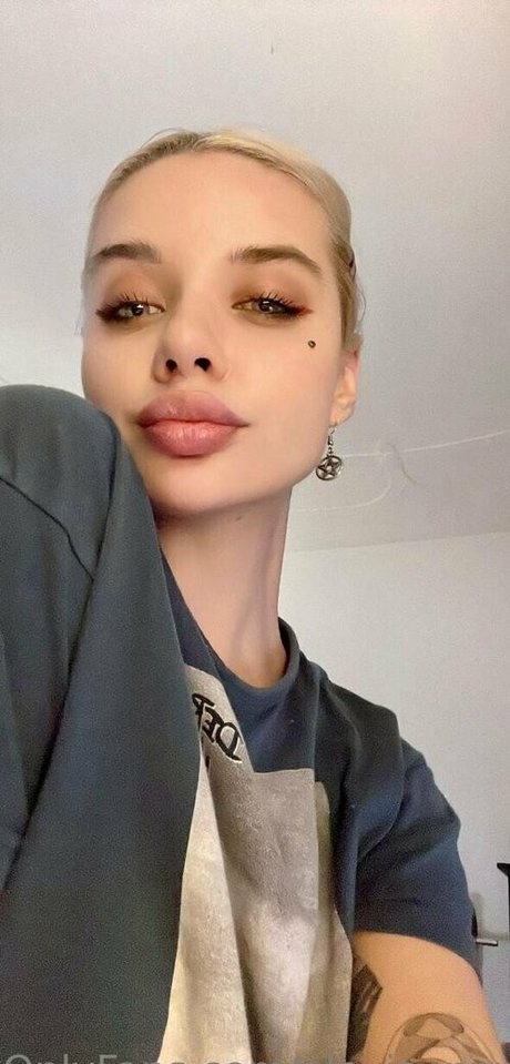 alexis xxxx modelo hermosa galería