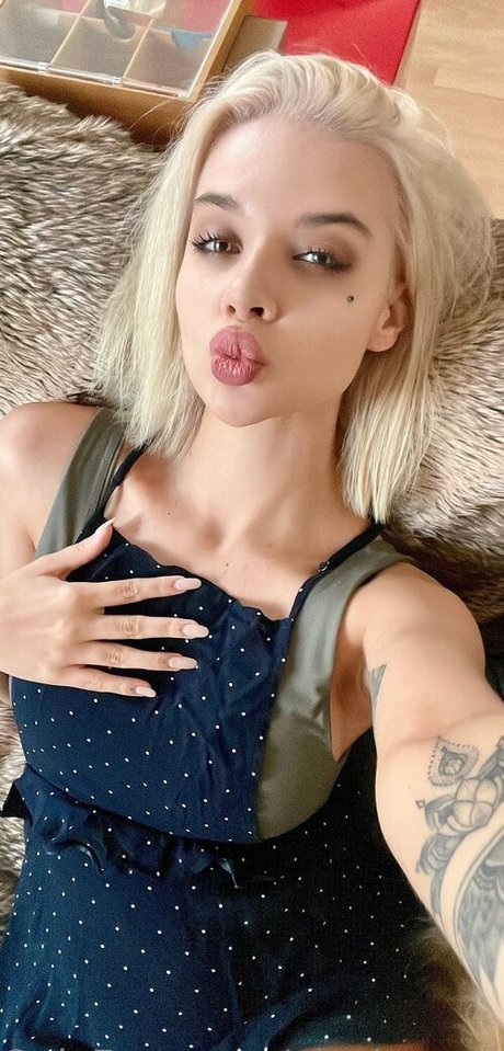 alexis xxxx beau modèle image