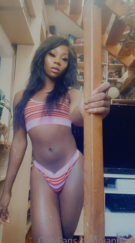 Vanniall estrella porno en alta definición fotos