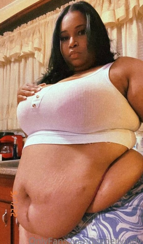 bigbellyjudy estrella porno desnuda imagen