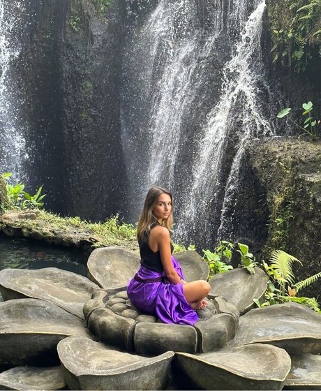 Lara Arluni perfect star photos