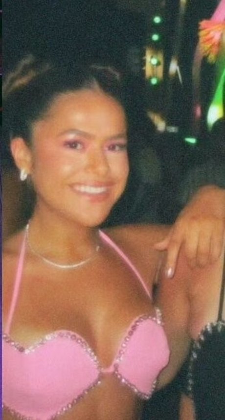 Maisa Silva étoile érotique photo