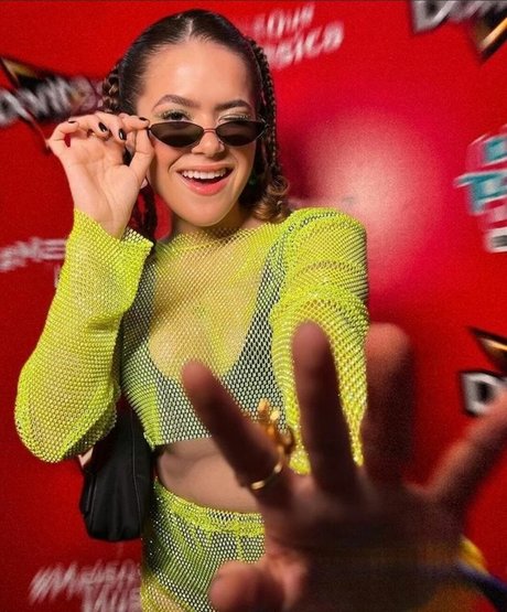 Maisa Silva meilleure star du porno photos