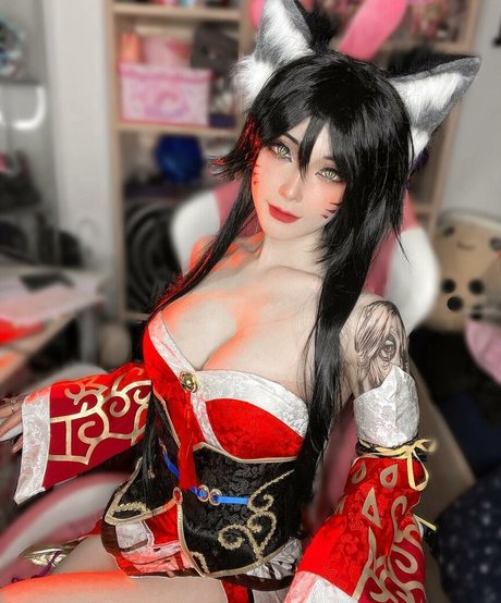 Yuji Koi arte modelo imagen