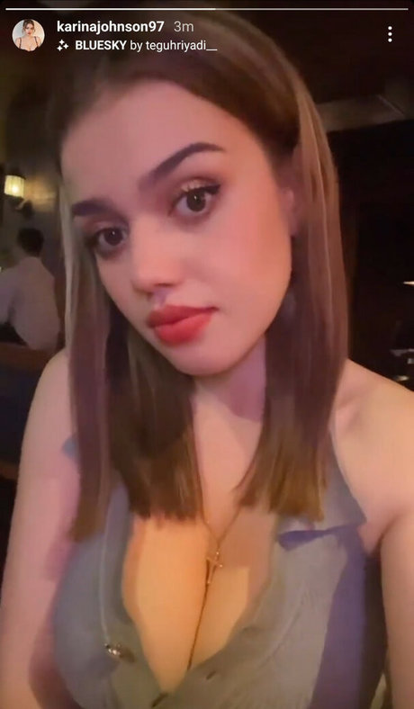 Karina Johnson estrella desnuda imagen