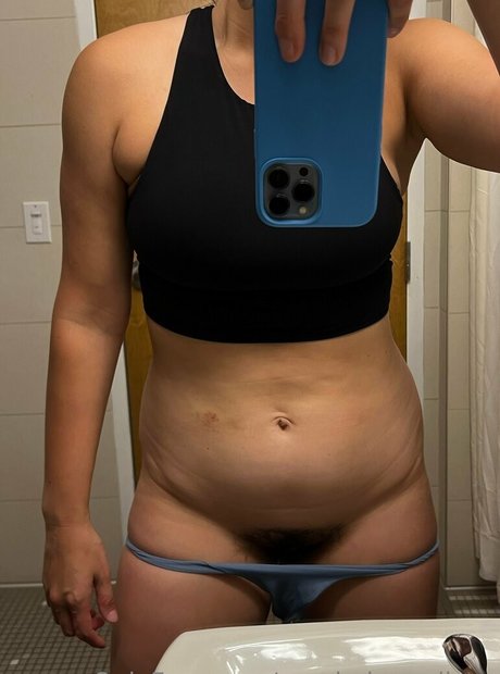 yourbabyemilyyy modelo xxx fotos