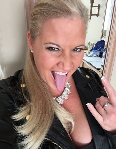 Tammy Lynn Sytch star du porno xxx img