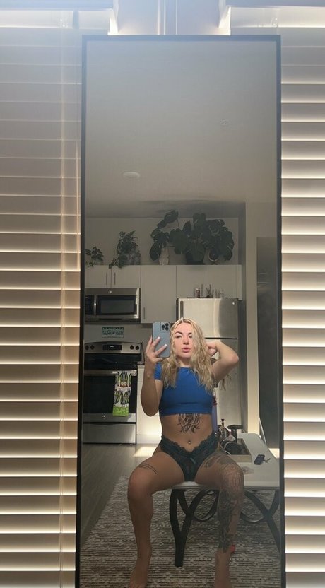 caitlynbabyxx star du porno sympa image