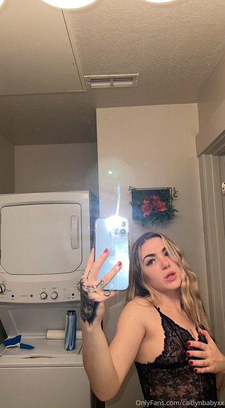 caitlynbabyxx estrella porno desnuda imagen