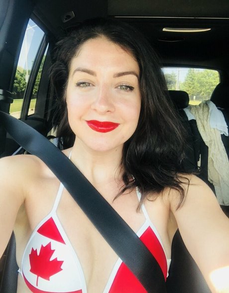 Rebecca Ford estrella porno atractiva archivo