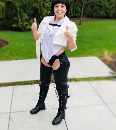 Rebecca Ford modelo caliente imágenes