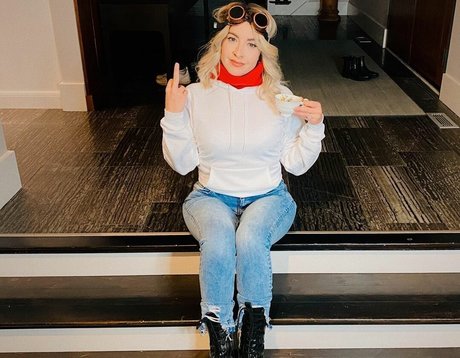 Rebecca Ford estrella exclusiva galerías