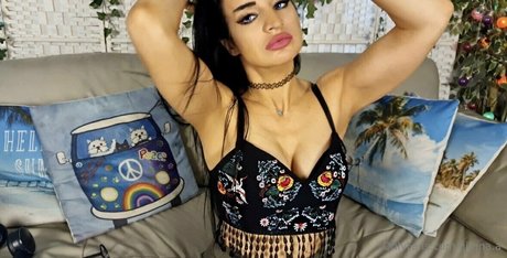 gitana a sexy pornstar img