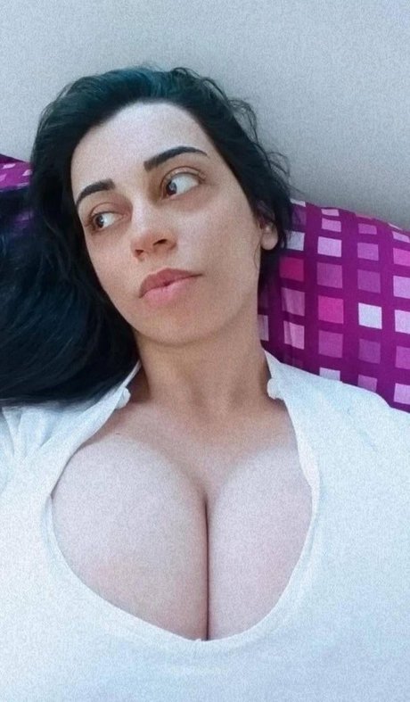 mervedamla sexe de star du porno des photos