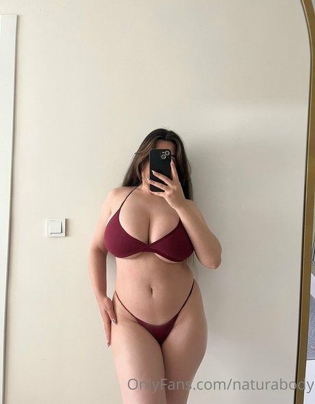 mervedamla modèle hd img