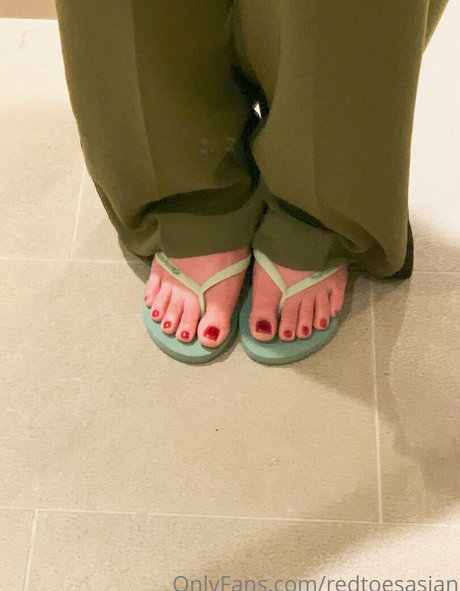 redtoesasian estrella del sexo fotos