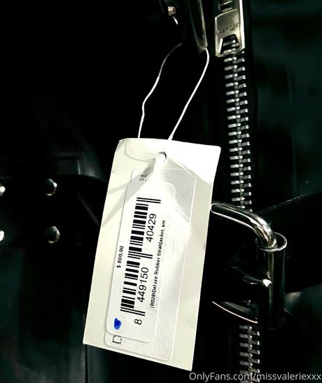 missvaleriexxx modelo superior galería