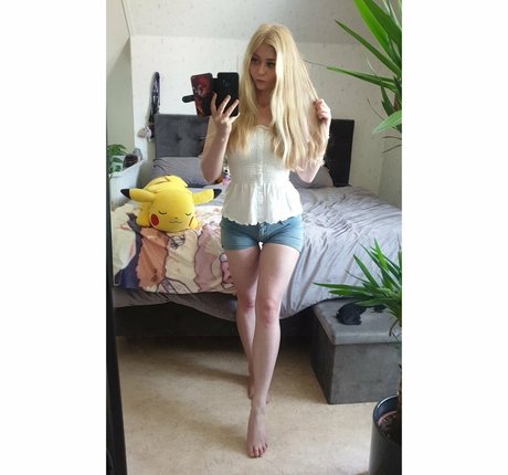 Purrluna estrella porno desnuda galerías