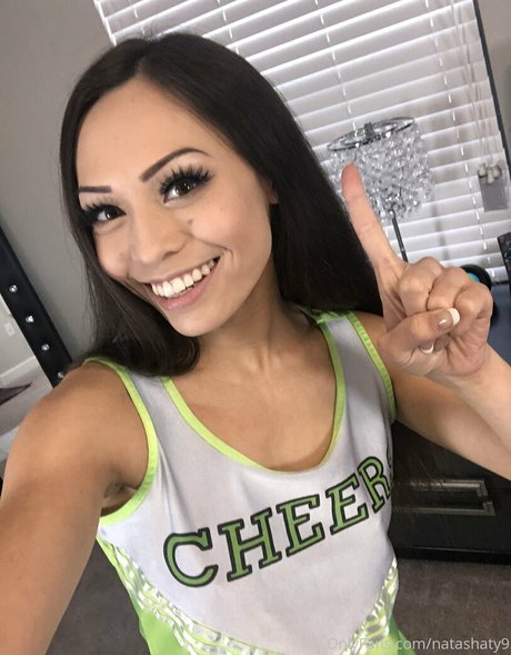 natashaty9 sex model pics
