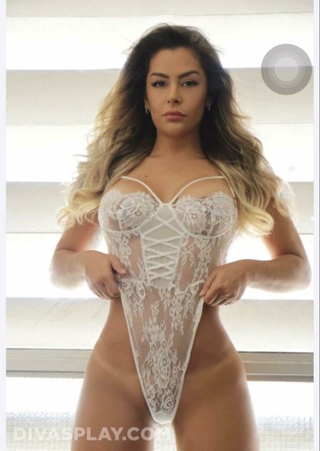 Larissa Riquelme star du porno érotique img