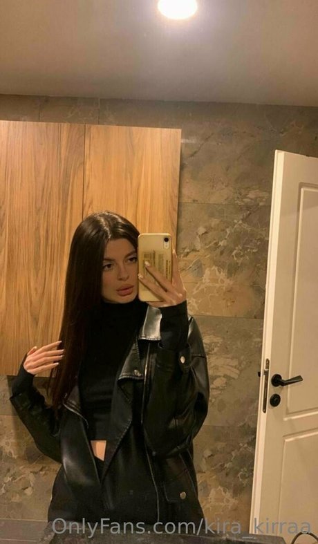 kira kirraa modèle hd collection