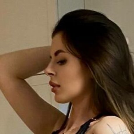 kira kirraa estrella sexy archivo