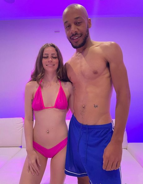 dwaynefoxxx model nude picture