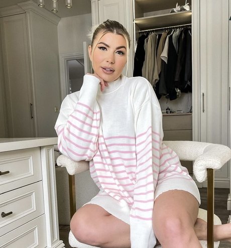 Olivia Buckland modelo libre imagen