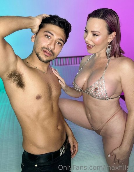 maxfillss modelo desnudos imágenes