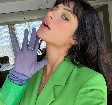 Diane Guerrero actrice chaude des photos