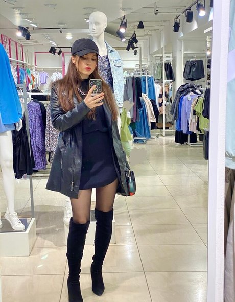 Sunshine13_ jolie star du porno galerie