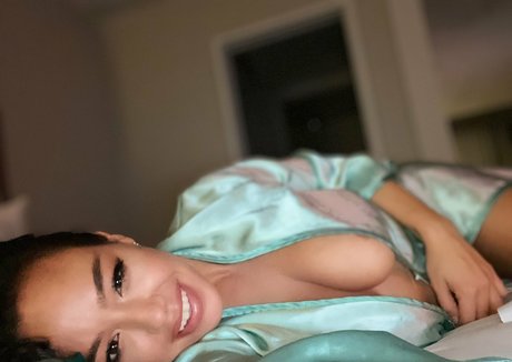 kittenlatenight star erotic photos