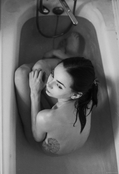 Irina Adelina Miniatura