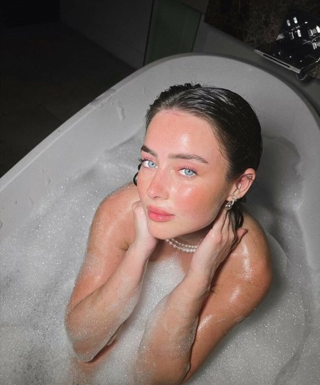 Effy Palarya star best photos