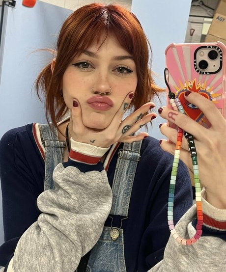 Kailee Morgue modelo gratis imagen