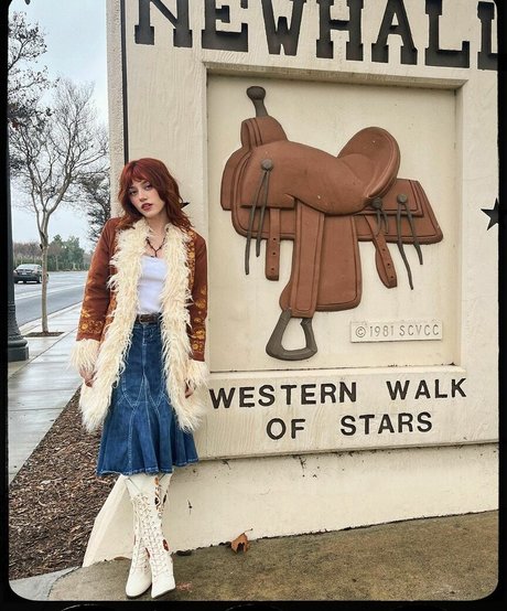 Kailee Morgue desnudos de estrellas porno galería