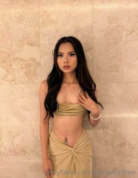 minaashfree modelo sexual imagen