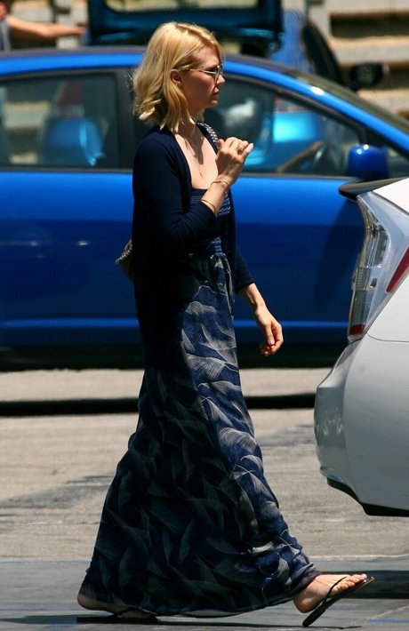 January Jones modèle porno photos