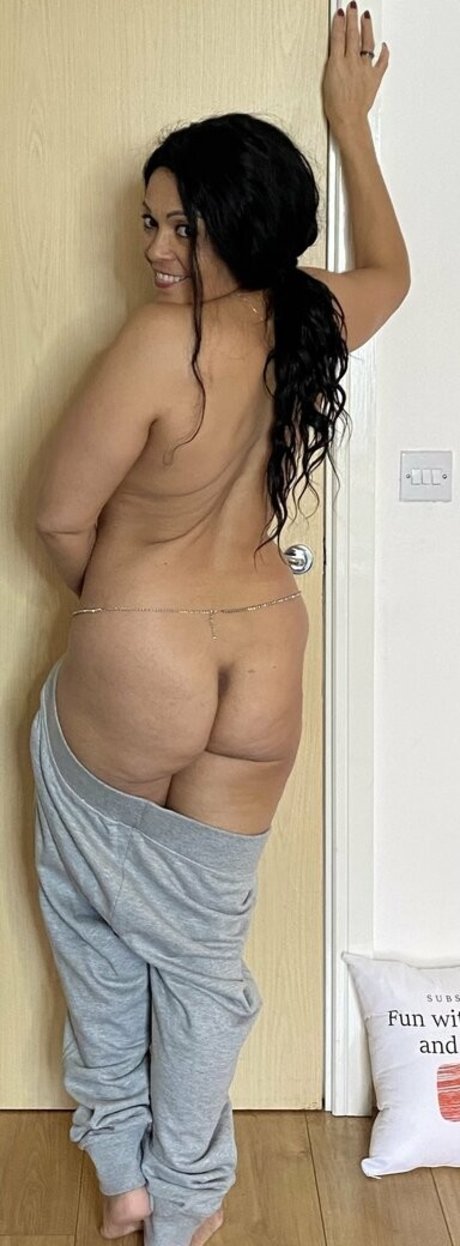 morefunwithdee sexy actress photo