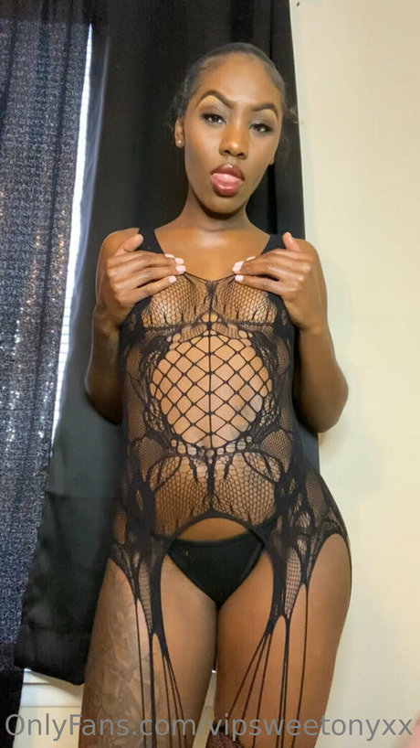 vipsweetonyxx actriz desnuda galerías